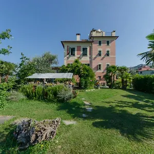 Rosa , Lavagna Italia